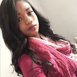 Meet your Posher, Kayla